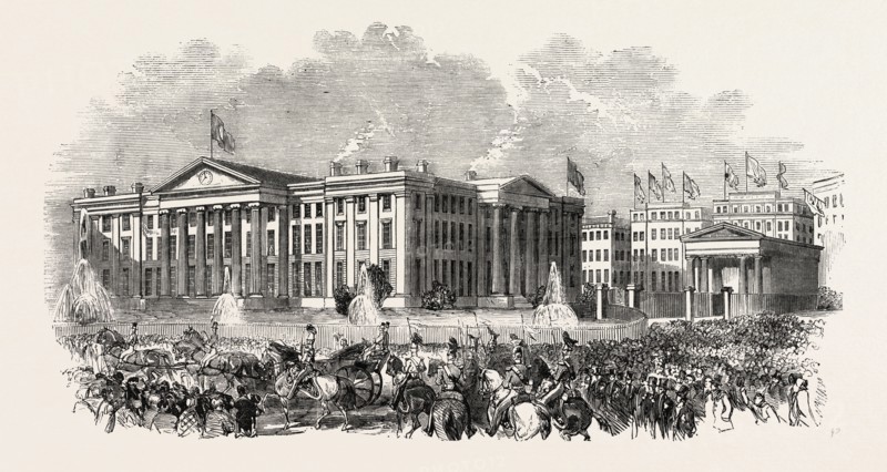 THE ROYAL PROCESSION PASSING THE INFIRMARY AT MANCHESTER, UK