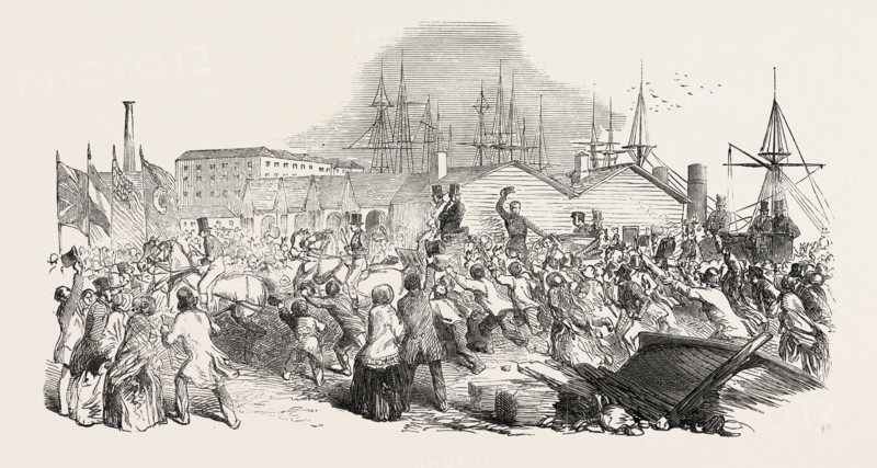 M. KOSSUTH LEAVING THE DOCKS AT SOUTHAMPTON, UK
