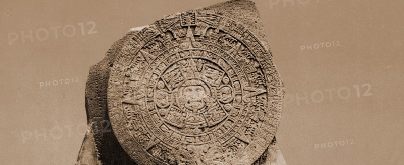 Aztec calendar stone, City of Mexico, Jackson, William Henry, 1843-1942, Calendars, Sculpture, Aztecs, Indians of Mexico, Spiritual life, Mexico, Mexico City, 1884
