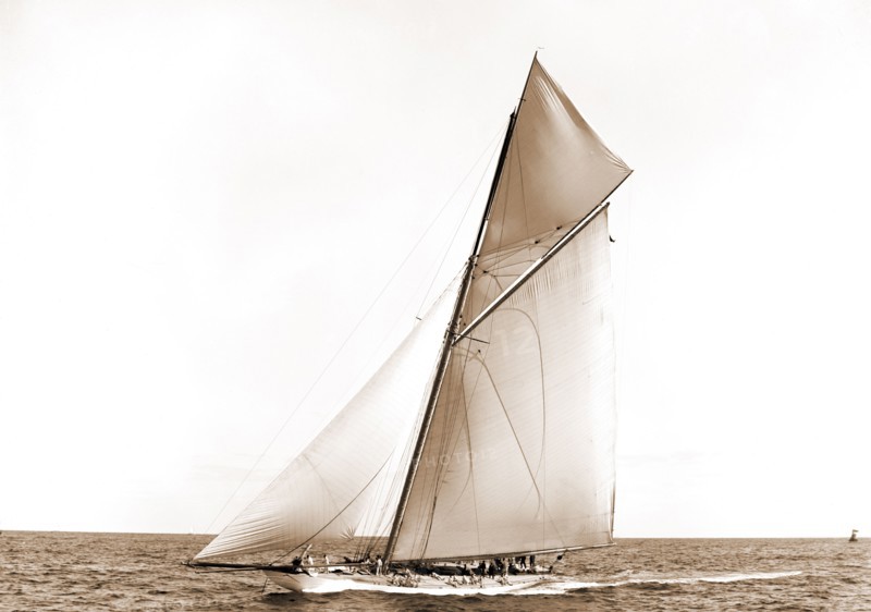 Columbia setting spinnaker boom, Oct. 3, 1899, Columbia (Sloop), Regattas, Yachts, 1899