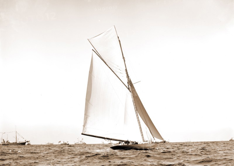 Shamrock I before the start, Shamrock I (Yacht), America's Cup races, Regattas, Yachts, 1899