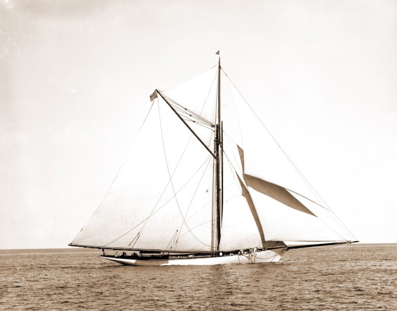 Volunteer, Peabody, Henry G, (Henry Greenwood), 1855-1951, Peabody, Henry G, (Henry Greenwood), 1855-1951, Volunteer (Yacht), Yachts, 1891