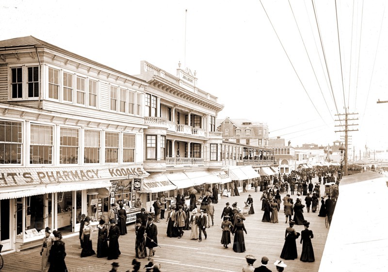Board walk towards Steel Pier, Atlantic City, N.J, Commercial facilities, Boardwalks, United States, New Jersey, Atlantic City, 1900