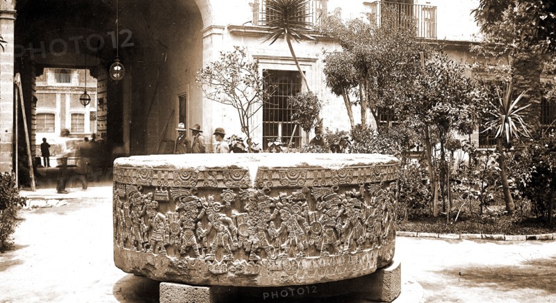 Sacrificial stone, Jackson, William Henry, 1843-1942, Sculpture, Aztecs, Indians of Mexico, Spiritual life, Mexico, Mexico City, 1880