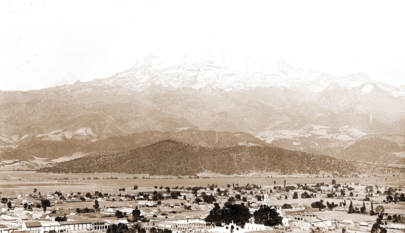 Ixtacchihuatal sic from Sacramonte i.e. Sacro Monte, Jackson, William Henry, 1843-1942, Volcanoes, Mexico, Iztaccihuatl, 1880