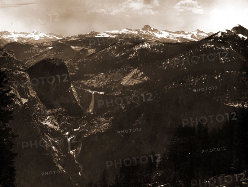 The high Sierras from Glacier Point, Jackson, William Henry, 1843-1942, Valleys, Waterfalls, Mountains, National parks & reserves, United States, California, Yosemite Valley, United States, California, Yosemite National Park, 1880