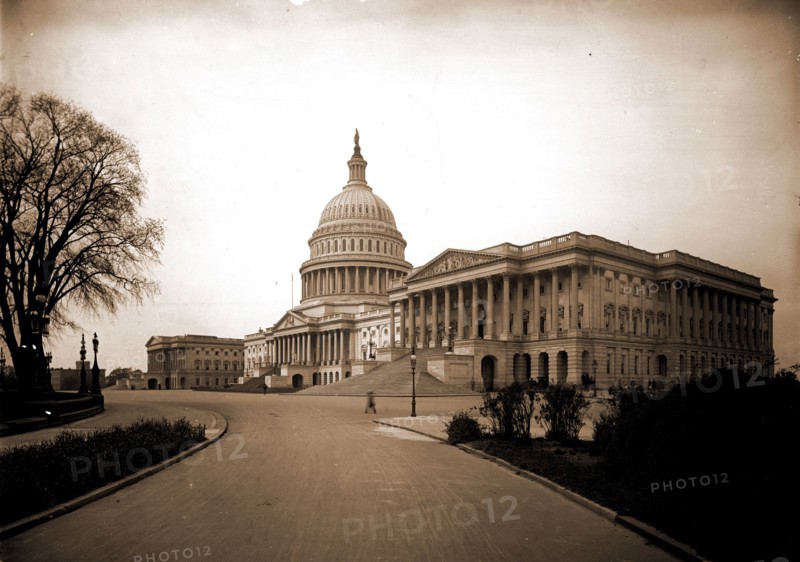 The United States Capitol from Northeast, Washington, D.C, Jackson, William Henry, 1843-1942, Capitols, United States, District of Columbia, Washington (D.C.), 1880