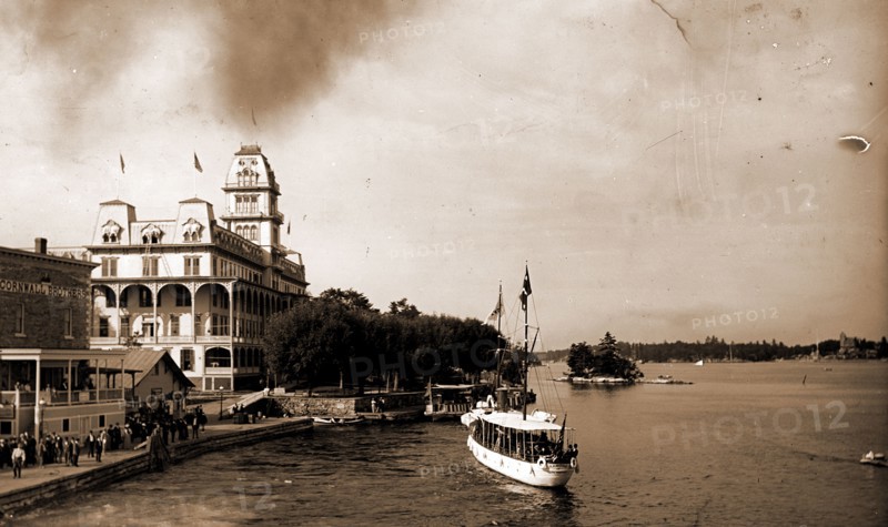 Thousand Island House, 1000 Islands, Thousand Island House (Alexandria Bay, N.Y.), Hotels, Rivers, United States, New York (State), Thousand Islands, United States, New York (State), Alexandria Bay, 1880
