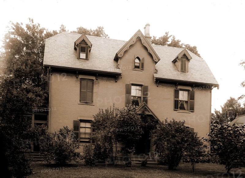 Harriet Beecher Stowe's residence, Hartford, Ct, Harriet Beecher Stowe House (Hartford, Conn.), Dwellings, United States, Connecticut, Hartford, 1905