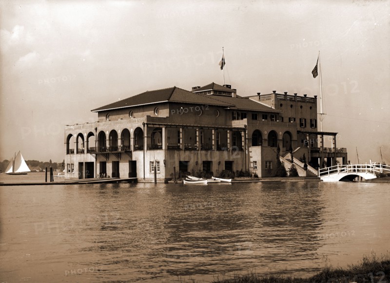 Detroit Boat Club, Belle Isle Park, Boat clubs, Clubhouses, Waterfronts, United States, Michigan, Detroit, 1905