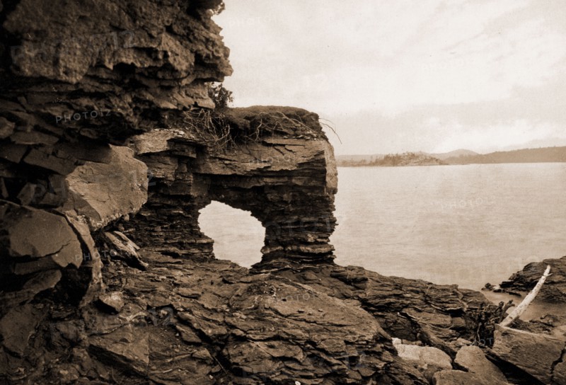 Arch Rock, Presque Isle Park, Lake Superior, Lakes & ponds, Rock formations, Parks, United States, Michigan, Marquette, United States, Superior, Lake, 1898