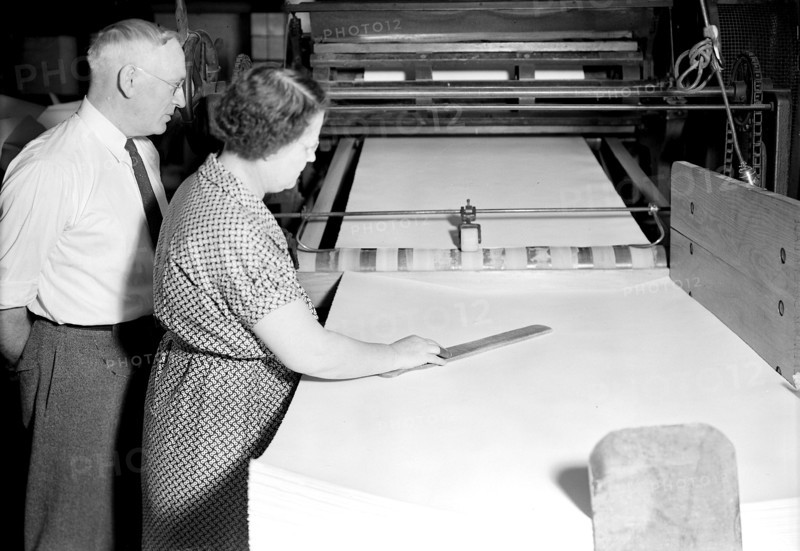 Mt. Holyoke, Massachusetts - Paper. American Writing Paper Co. Finley Cutter, 1936, Lewis Hine, 1874 - 1940, was an American photographer, who used his camera as a tool for social reform. US,USA