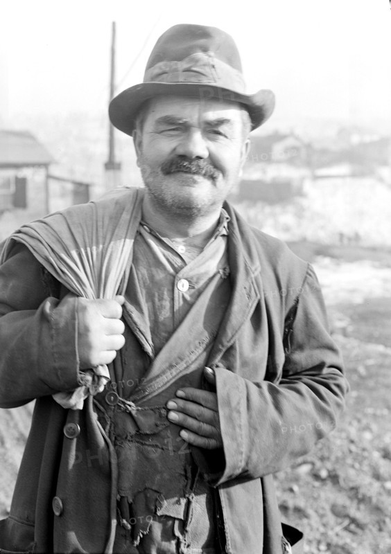 Scott's Run, West Virginia. Peter Percupu, Roumanian miner, unemployed, known in Scott's Run as Ground Hog. Too old to find employment in the mines, March 1937, Lewis Hine, 1874 - 1940, was an American photographer, who used his camera as a tool for social reform. US,USA
