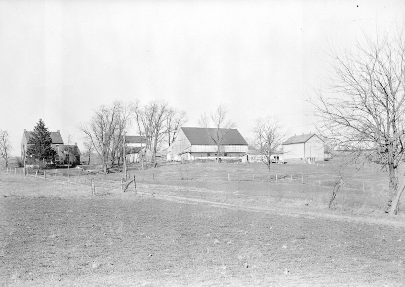 Lancaster, Pennsylvania - Housing. Closer view of farm buildings, 1936, Lewis Hine, 1874 - 1940, was an American photographer, who used his camera as a tool for social reform. US,USA