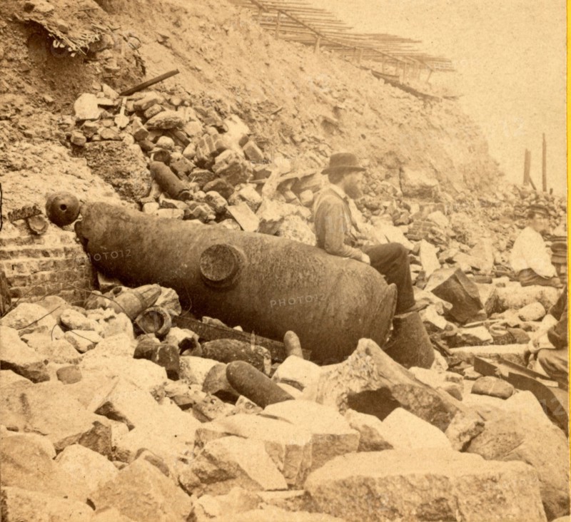 View of Ft. Sumpter (i.e. Sumter), showing a mingled mass of debris, shot, shell & bursted gun, USA, US, Vintage photography