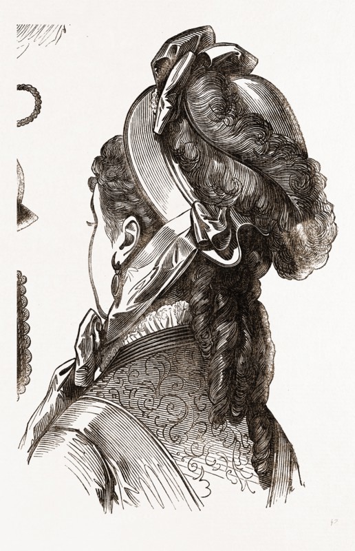 19th CENTURY FASHION, BONNET