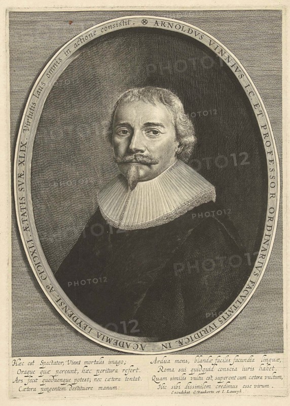Portrait of Arnoldus Vinnius at the age of 49, a professor at the Faculty of Law of Leiden, brisket in oval frame with motto virtutis laus omnis in actione consistit, Latin verse of Marcus Zuerius Boxhorn, print maker: Cornelis van Dalen (I), Dating 1641