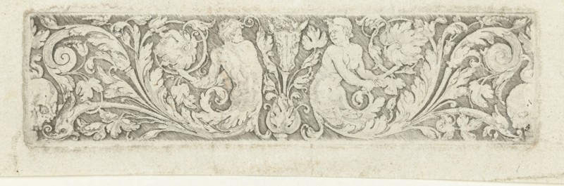 Ornament with two tritons and two skulls, print maker: Meester van de Paardenhoofden, 1500 - 1599