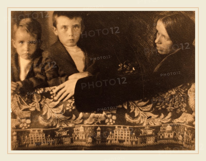 Gertrude KÃ¤sebier, Family Group (Mrs. White, Maynard & Lewis), American, 1852-1934, c. 1899, platinum print