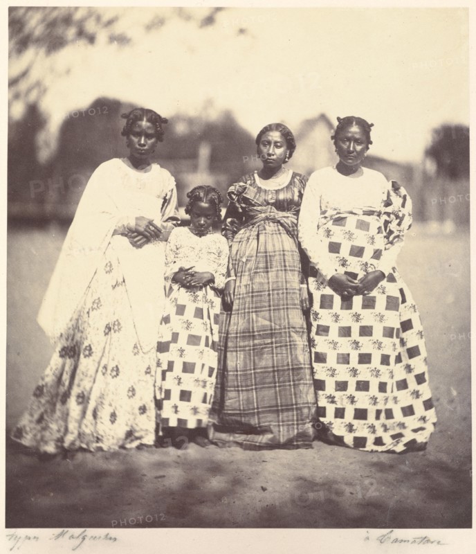 [Group of Betsimisaraka women]