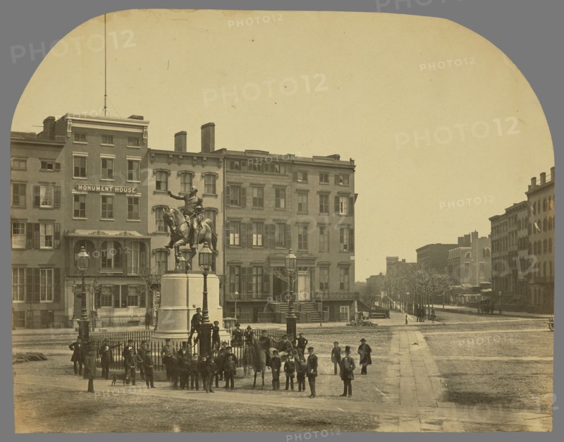 14th Street with Union Square and Washington Monument