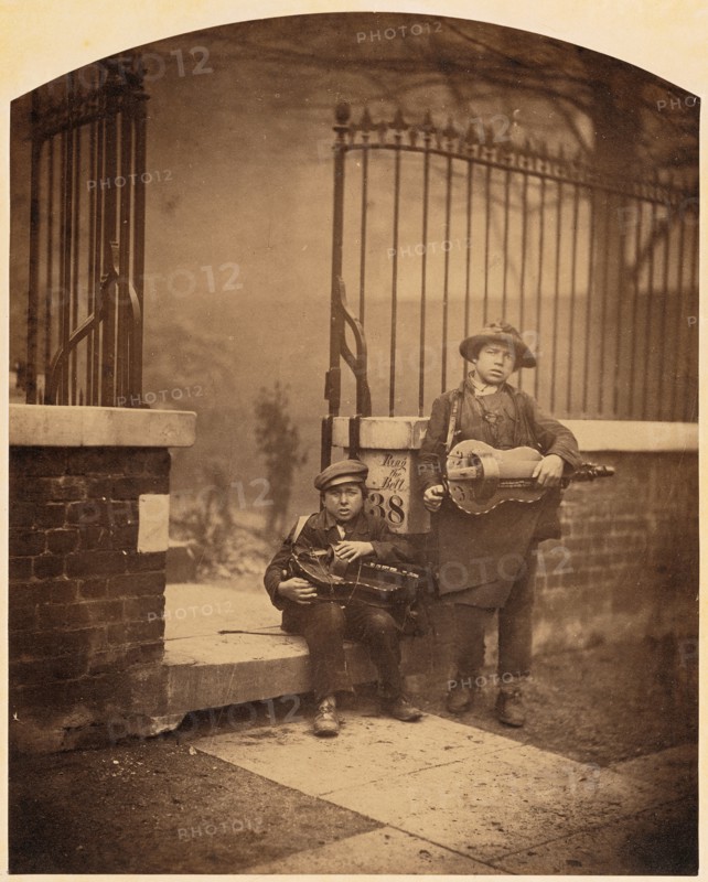 [Les Petits Savoyards (Street Musicians)]