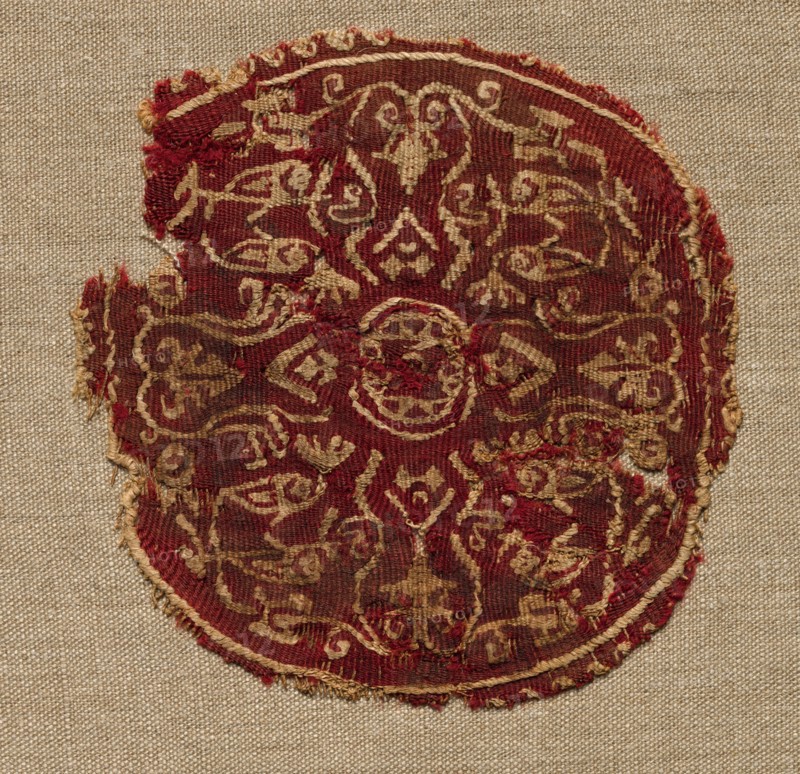 Segmentum from a Tunic, mid 700s - mid 800s. Egypt, Abbasid period, mid-8th to mid-9th century. Tapestry; wool and linen; overall: 11.2 x 11.5 cm (4 7/16 x 4 1/2 in.)