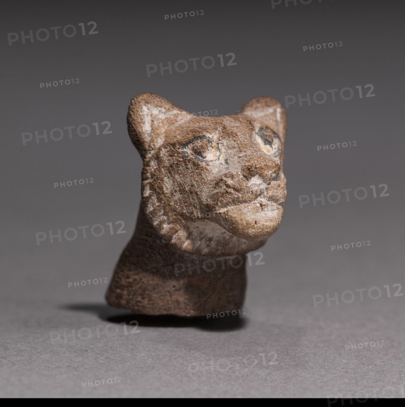 Lion Head, perhaps a Steering Oar Butt, 2040-1648 BC. Egypt, Probably Middle Kingdom, 2040-1648 BC. Wood; overall: 2.4 x 1.8 x 2.4 cm (15/16 x 11/16 x 15/16 in.).