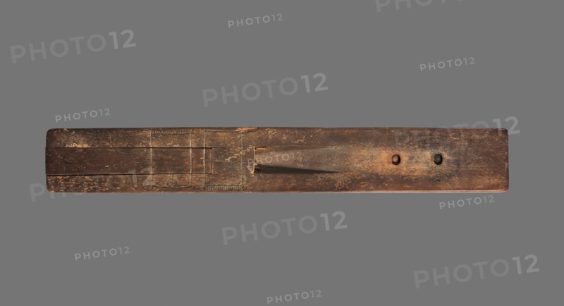 Scribe's Palette, 1540-1186 BC. Egypt, New Kingdom, Dynasties 18 (1540-1296 BC) - 19 (1295-1186). Wood; overall: 5 x 1 cm (1 15/16 x 3/8 in.).