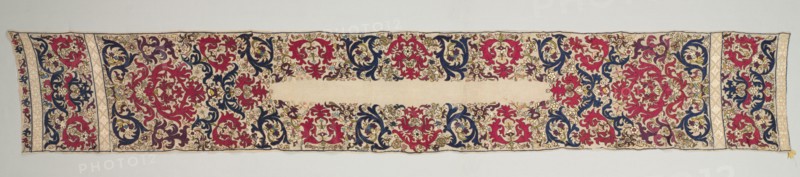 Headkerchief, 1700s. Algeria, 18th century. Embroidery: silk on linen tabby ground; overall: 260.4 x 40.6 cm (102 1/2 x 16 in.)