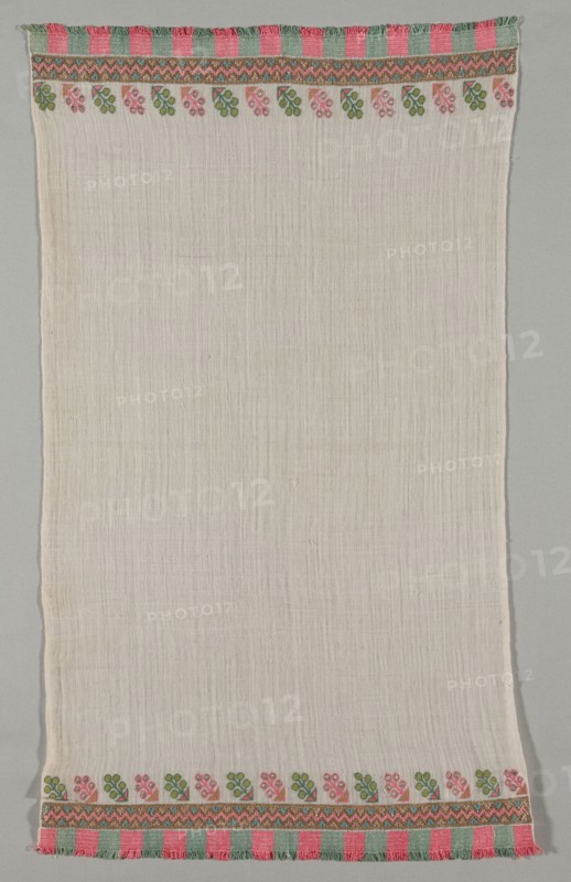 Embroidered Towel (Peshkir), 19th century. Turkey, 19th century. Embroidery: silk, gold and silver filé on linen tabby ground; overall: 79.4 x 46.5 cm (31 1/4 x 18 5/16 in.)