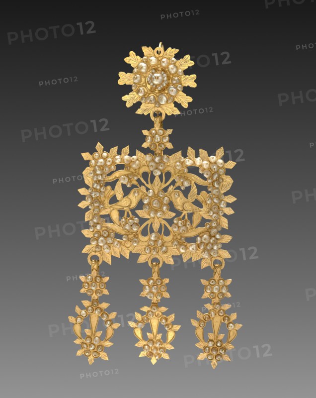 Earring, 1700s - 1800s. Sardinia, 18th-19th century. Gold; overall: 11.8 cm (4 5/8 in.).