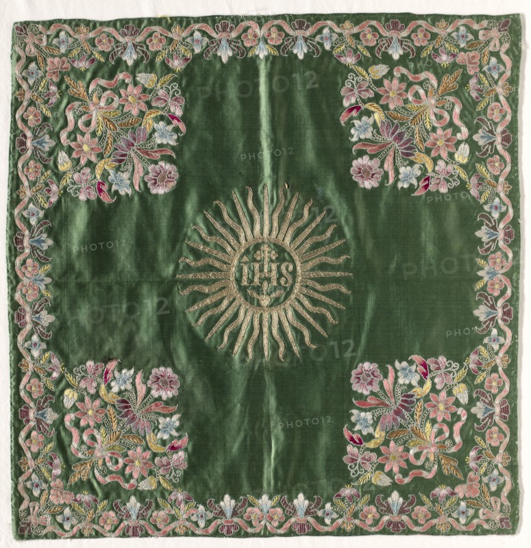 Chalice Veil, 1700s. Italy, 18th century. Embroidered satin and silk; overall: 54.6 x 55.9 cm (21 1/2 x 22 in.)