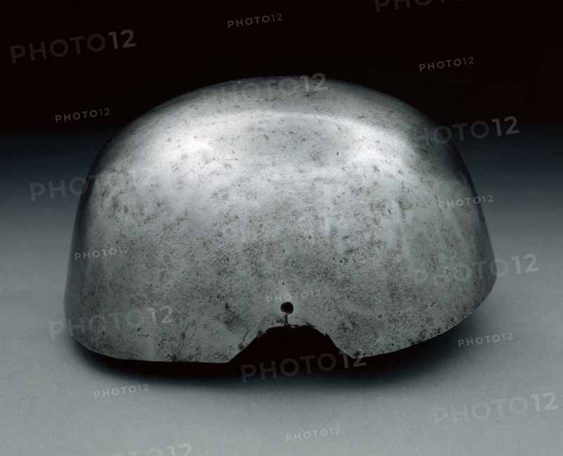 "Secrete" or Skull Cap (Hat Lining), c. 1630 - 1650. England (?), 17th century. Steel ; overall: 20.3 x 16.5 x 10.2 cm (8 x 6 1/2 x 4 in.).