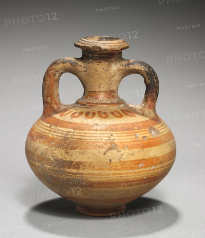 Flask, c. 1350-1300 BC. Cyprus, Late Helladic III A2. Cypro-Mycenaean ware; diameter: 8.9 cm (3 1/2 in.); overall: 10.4 cm (4 1/8 in.); diameter of foot: 3 cm (1 3/16 in.).