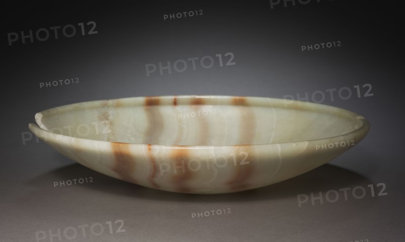 Shallow Dish, 2770-2647 BC. Egypt, Early Dynastic Period, Dynasty 2, reign of Nynetjer or later. Travertine; diameter: 41.8 cm (16 7/16 in.); overall: 8.9 cm (3 1/2 in.).