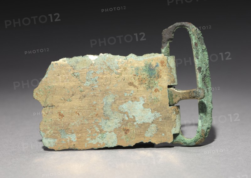 Belt Buckle, 918-1392. Korea, Goryeo period (918-1392). Bronze gilt; overall: 7.5 x 5.5 cm (2 15/16 x 2 3/16 in.).