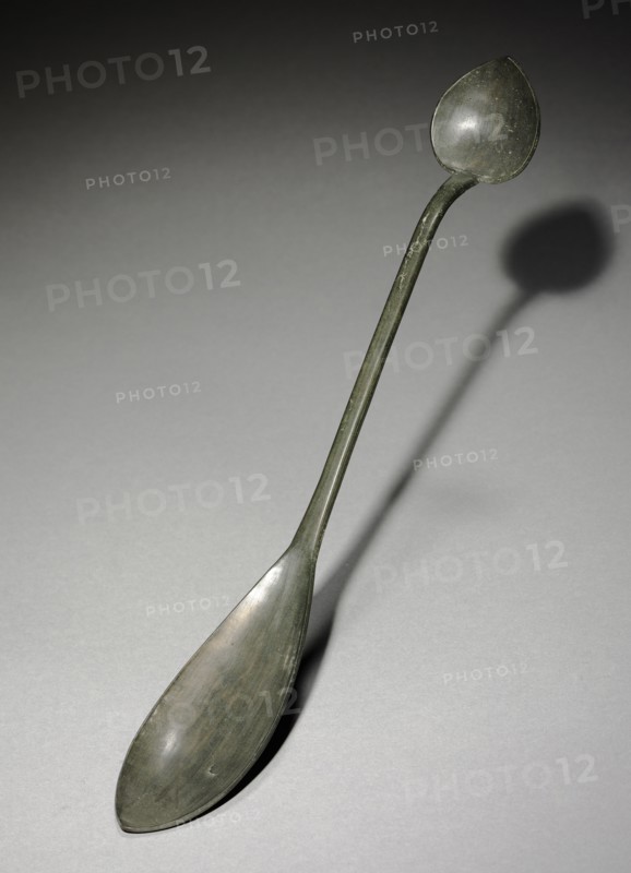 Spoon with Dual Heads, 918-1392. Korea, Goryeo period (918-1392). Silver bronze; overall: 28 cm (11 in.).