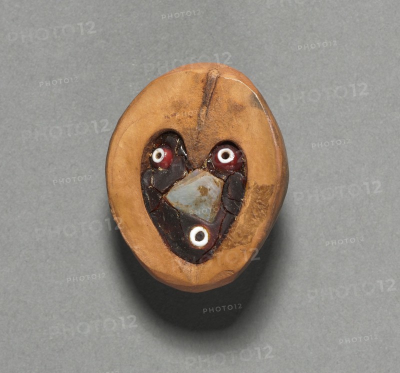 Gambling Dice, Unassigned, before 1917. California, Tulare, Unassigned. Hollow shell, resin, glass beads, mica/seashell fragment; overall: 1.5 x 2 cm (9/16 x 13/16 in.).