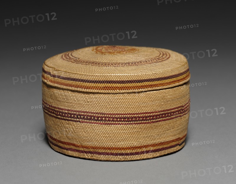 Lidded Bowl, c 1900. Northwest Coast, Makah, late 19th century. Cedar bark, deer grass; wrapped twining; overall: 5.8 x 9 cm (2 5/16 x 3 9/16 in.).