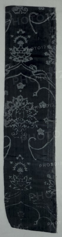 Velvet Fragment, 1400s. Italy, 15th century. Velvet (cut and voided); overall: 78.8 x 17.8 cm (31 x 7 in.)