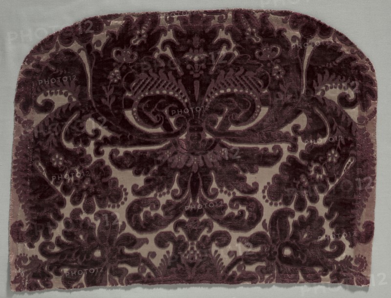 Velvet Fragment, 1600s. Italy, Genoa, 17th century. Velvet; overall: 40.2 x 53.8 cm (15 13/16 x 21 3/16 in.).