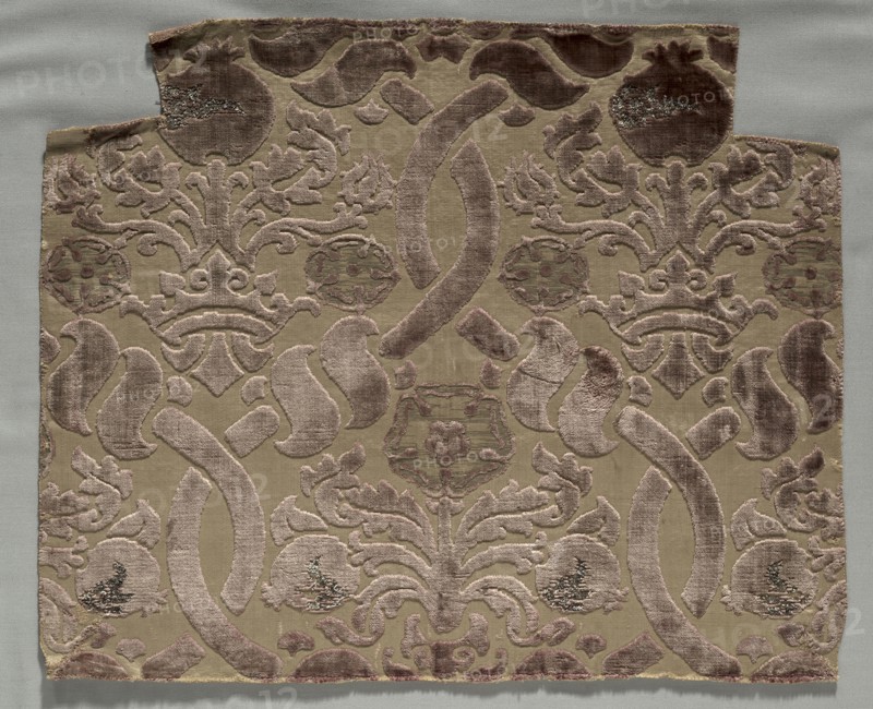 Velvet Fragment, 1500s. Italy, 16th century. Velvet (cut, uncut, voided, brocaded); silk; overall: 42.3 x 51.2 cm (16 5/8 x 20 3/16 in.)