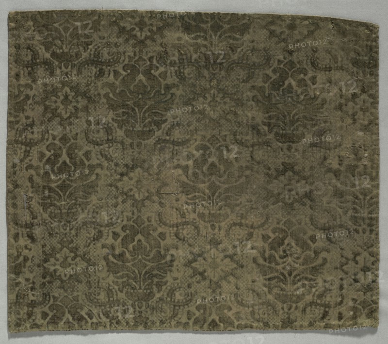 Velvet Fragment, 1600s. Italy, 17th century. Velvet; overall: 38.5 x 44.6 cm (15 3/16 x 17 9/16 in.).