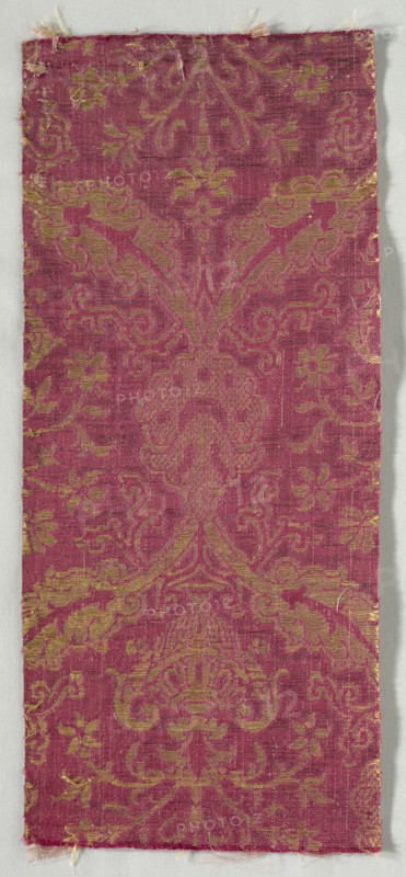 Textile Fragment, 1550-1599. Italy or Spain, second half of 16th century. Lampas weave (?); overall: 52.2 x 23 cm (20 9/16 x 9 1/16 in.)