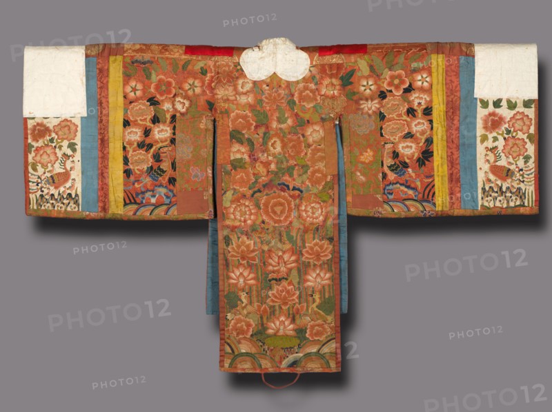 Bride's Robe, 1850-1950. Korea, Joseon dynasty (1392-1910). overall: 119.4 x 190.5 cm (47 x 75 in.)
