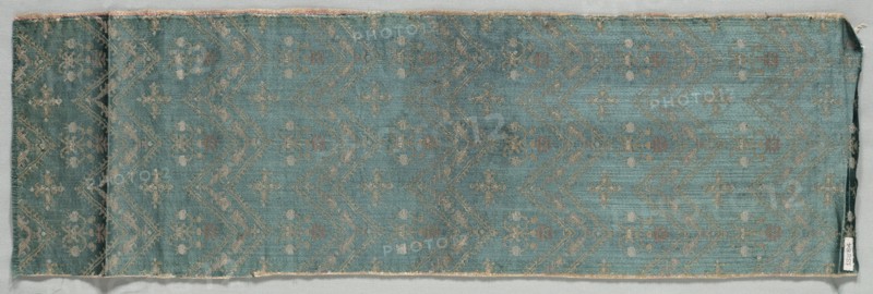 Brocade Textile, 1500s. Italy, 16th century. Lampas weave, silk; overall: 60.3 x 19.2 cm (23 3/4 x 7 9/16 in.)