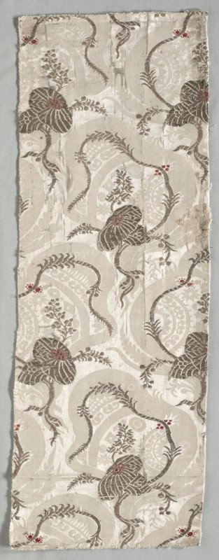 Textile Fragment, 1600s. Italy, Venice ?, 17th century. Lampas weave, silk and gold thread; overall: 60.3 x 21.6 cm (23 3/4 x 8 1/2 in.).