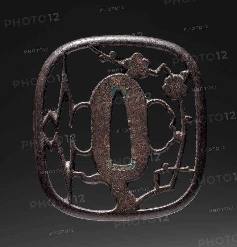 Sword Guard, 1615-1868. Japan, Akasaka school, Edo period (1615-1868). diameter: 7 cm (2 3/4 in.).