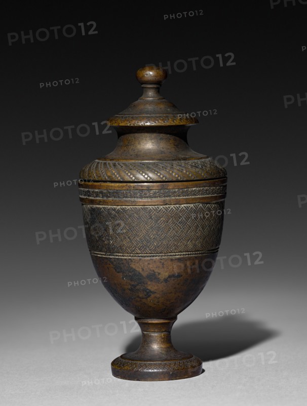 Ornamental Finial, late 1700s. France, late 18th century. Bronze; overall: 11.8 x 8.3 cm (4 5/8 x 3 1/4 in.).